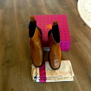 Tory Burch Chelsea Boot